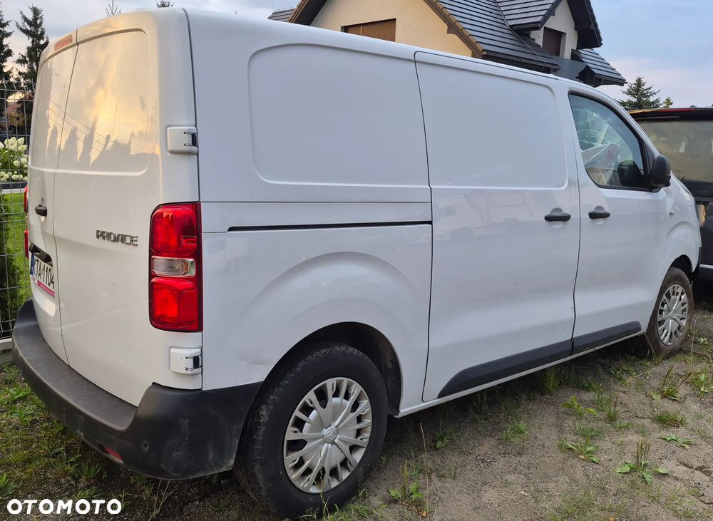 Toyota PROACE - 10