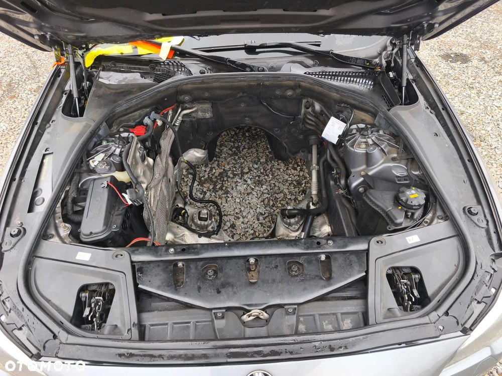 BMW Seria 5 530d Sport-Aut Luxury Line - 13