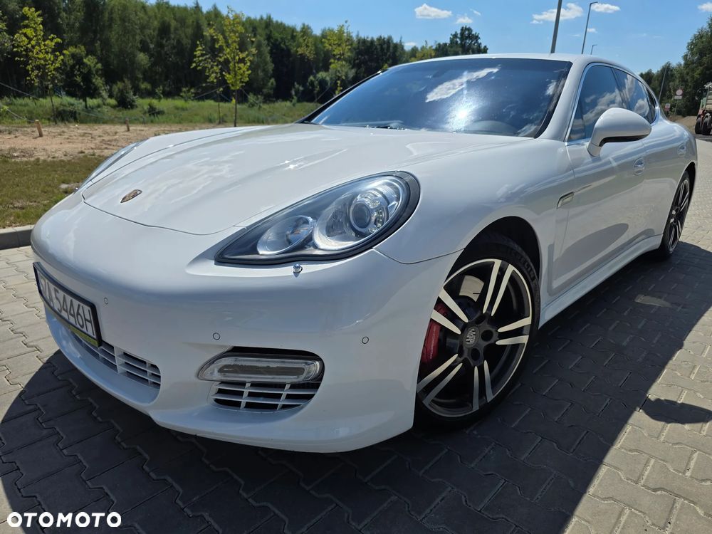 Porsche Panamera Turbo - 30