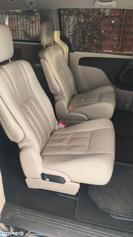 Chrysler Town & Country 3.6 Touring - 9