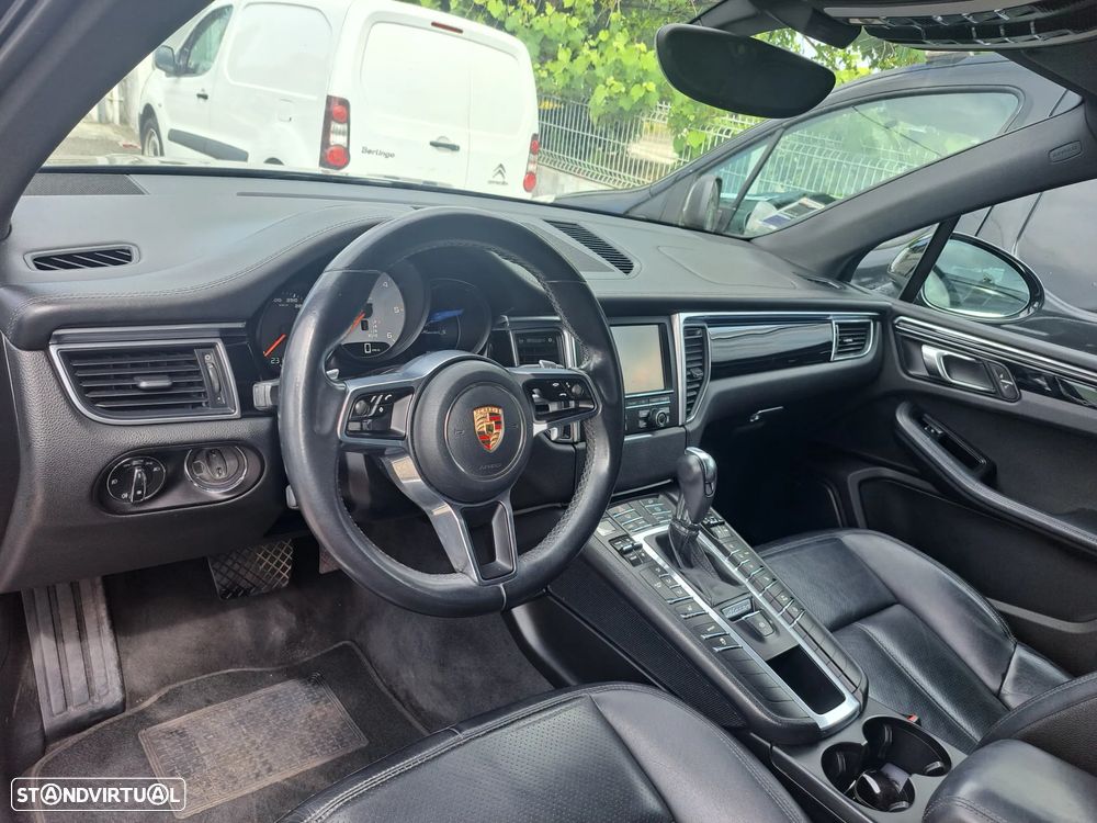 Porsche Macan S - 16