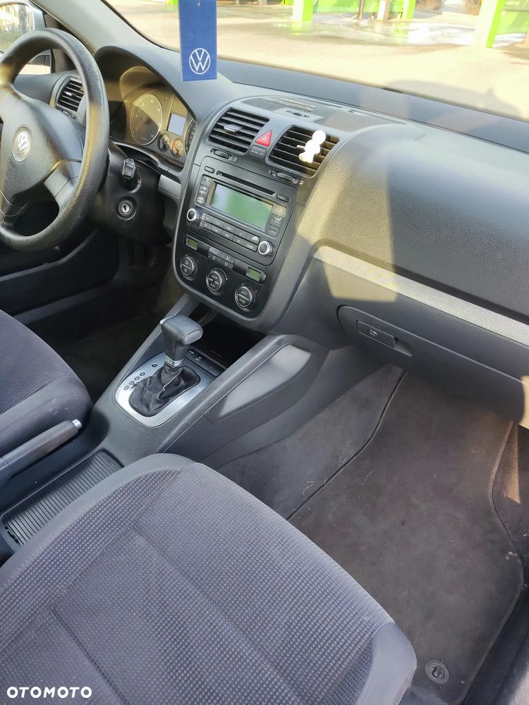 Volkswagen Jetta 1.9 TDI Comfortline DSG - 12