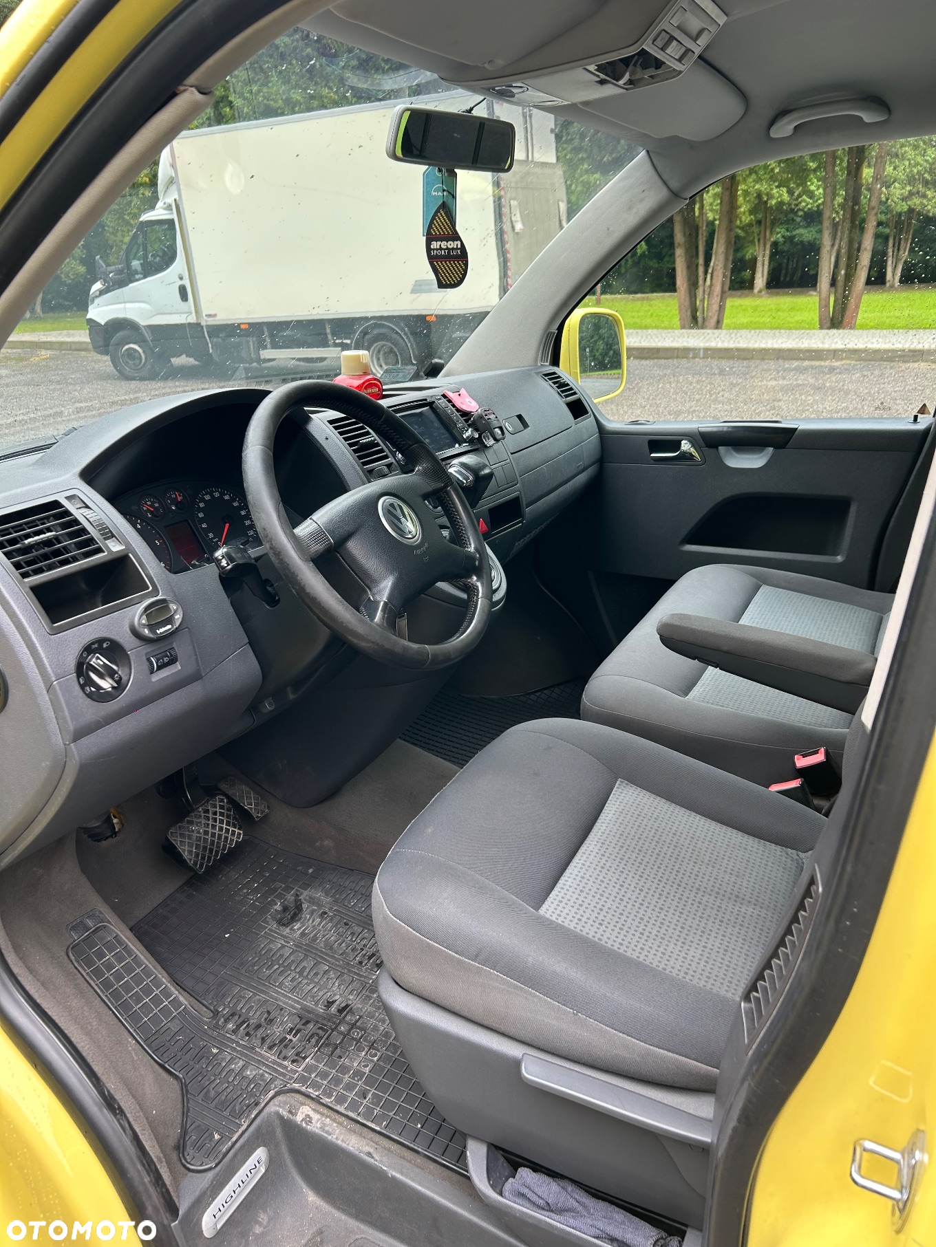 Volkswagen Multivan - 9