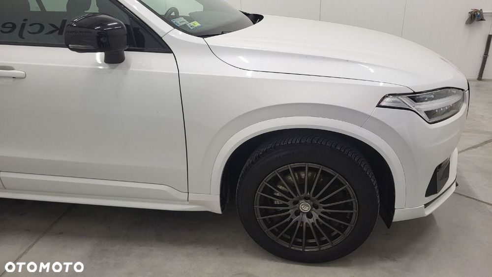 Volvo XC 90 B5 D AWD R-Design - 4