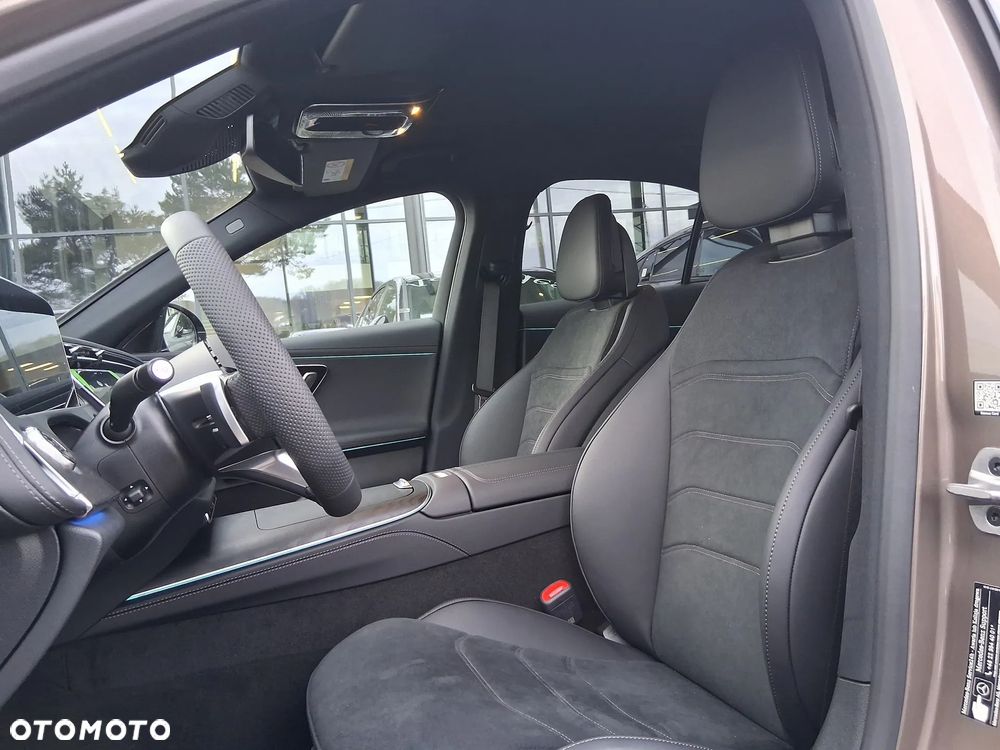 Mercedes-Benz Klasa E 220 d mHEV 4-Matic AMG 9G-Tronic - 4