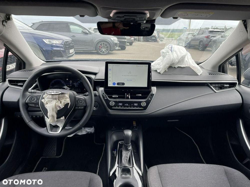 Toyota Corolla 1.8 Hybrid Comfort - 13