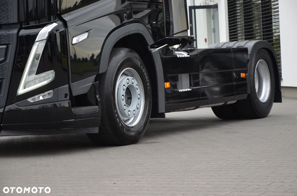 Volvo FH 500 NEW / EURO 6 / 2023r. / KLIMA P. / FULL LED / ACC / WAGA / NAVI / KAMERA / DE / 8800 - 8