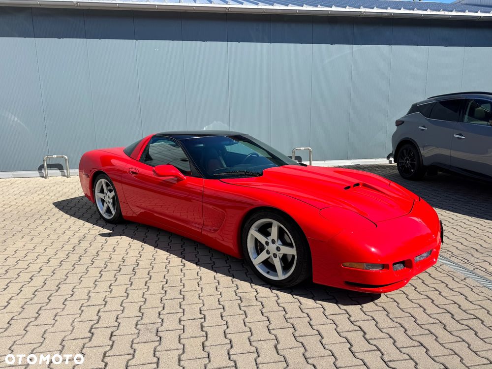 Chevrolet Corvette - 3