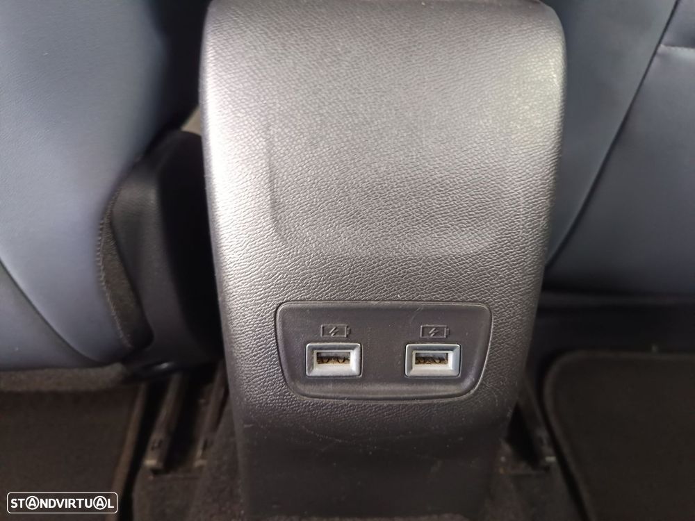 Peugeot 2008 1.2 PureTech Allure Pack - 24