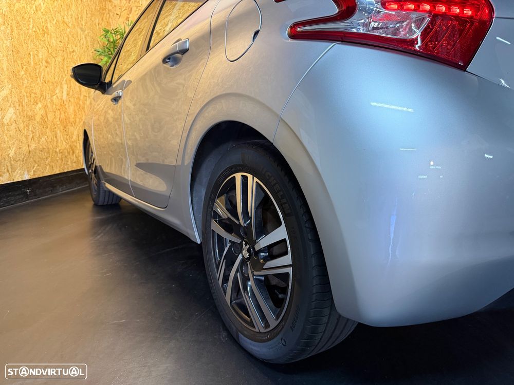 Peugeot 208 1.4 HDi Access - 24