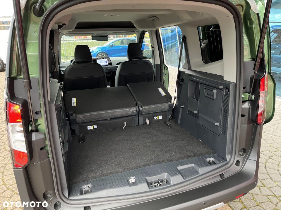 Ford Tourneo Courier - 21