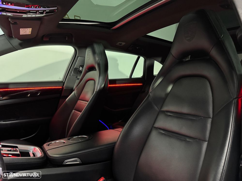 Porsche Panamera Sport Turismo 4 E-Hybrid - 17