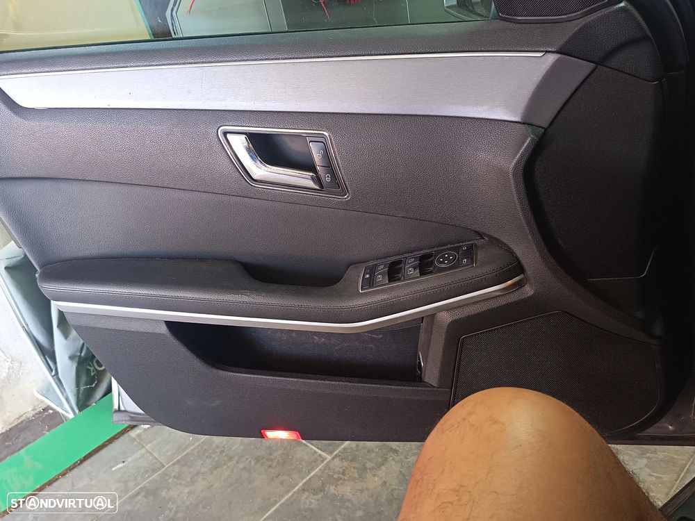 Mercedes-Benz E 200 CDi Elegance BlueEfficiency Auto. - 8
