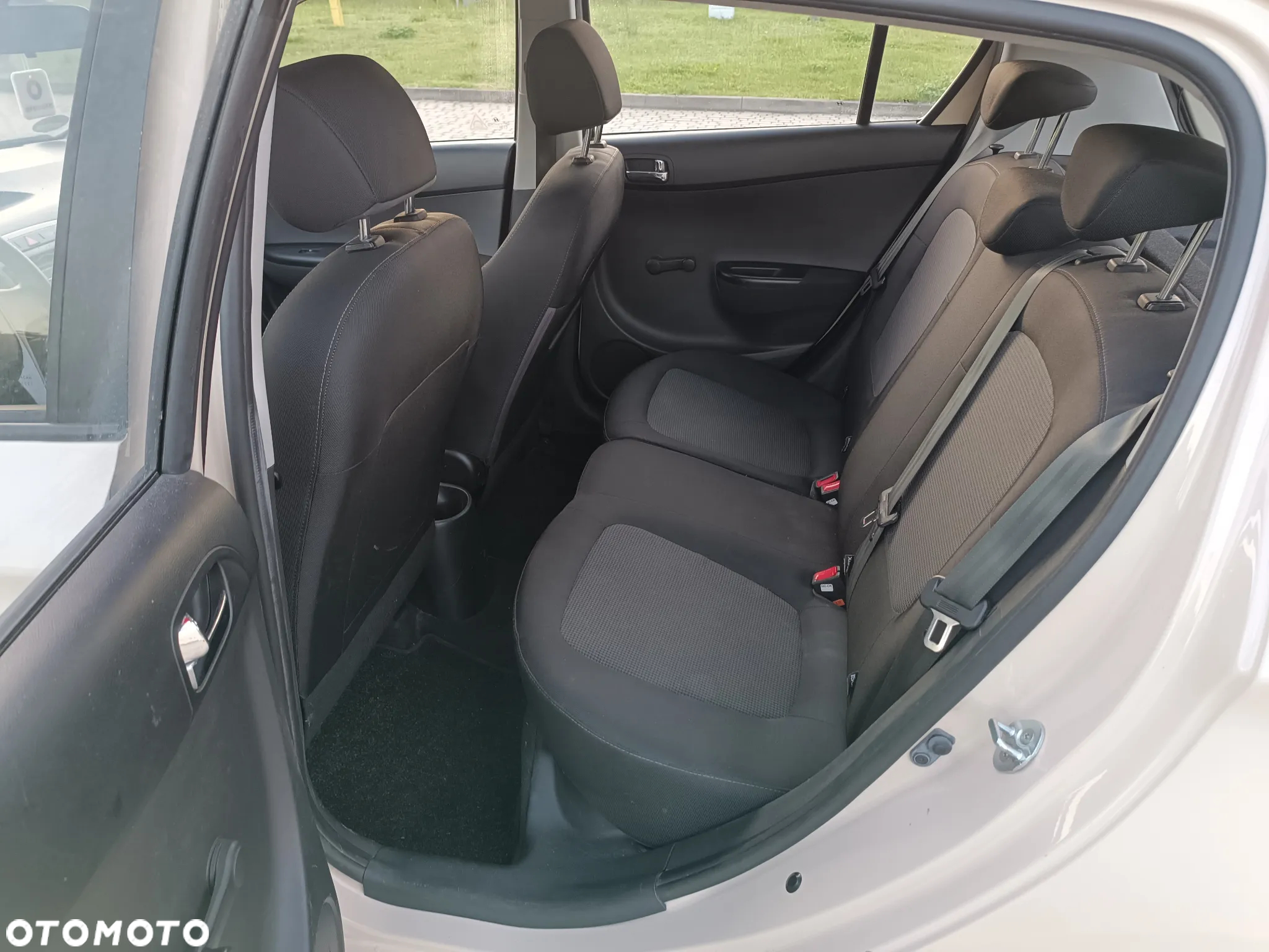 Hyundai i20 1.2 Trend - 16