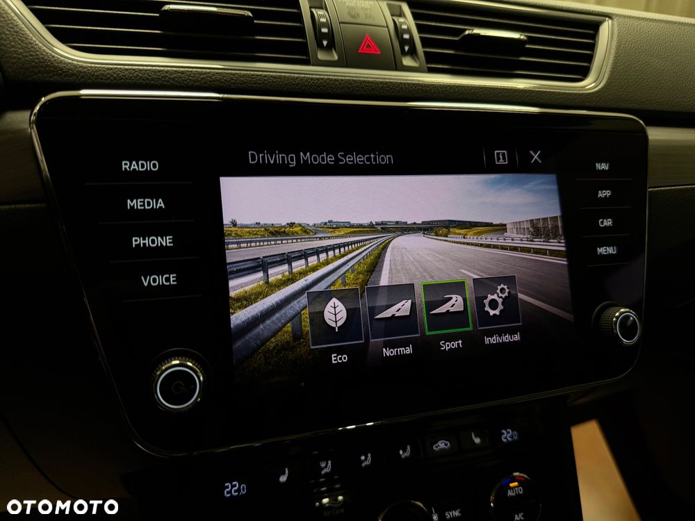 Skoda Superb 1.8 TSI Style DSG - 16