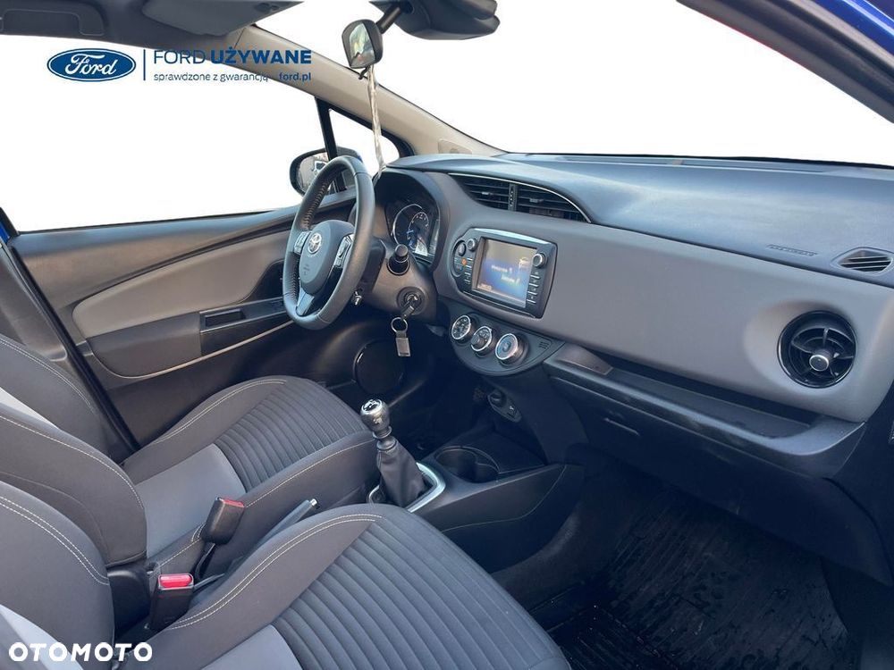 Toyota Yaris 1.5 Premium - 8