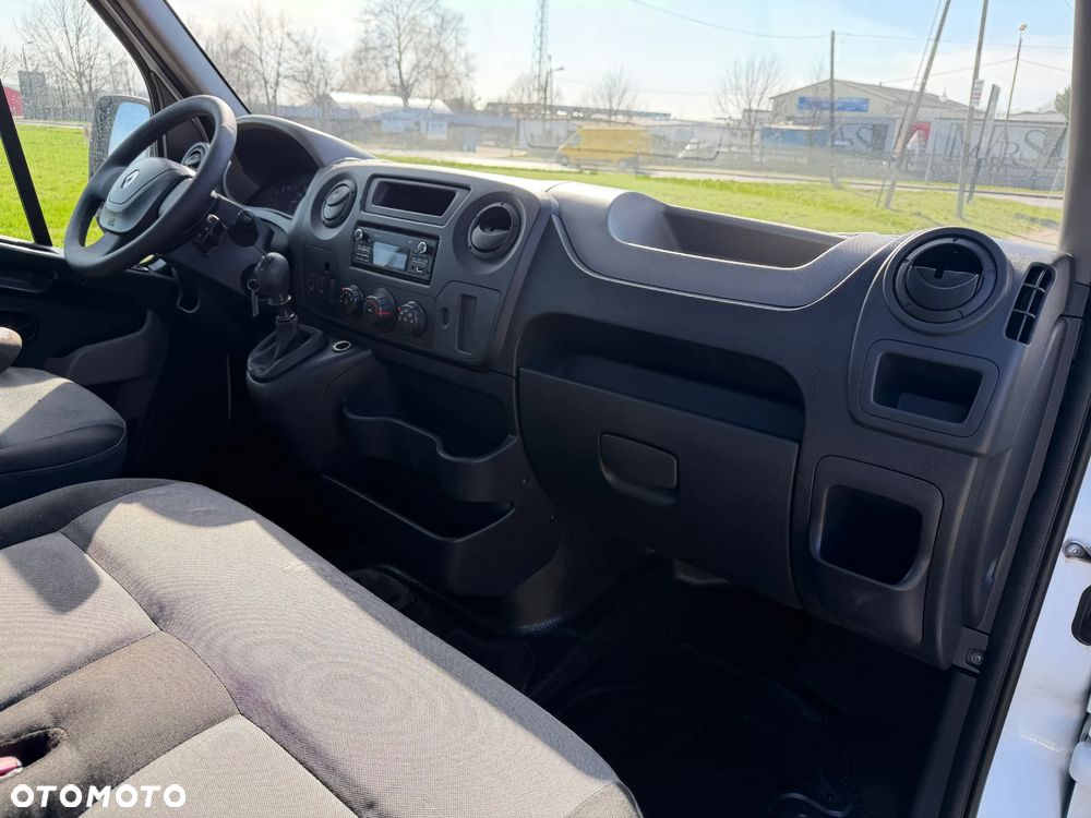 Renault Master * 2.3 / 165KM * Długa rama do zabudowy * Rozstaw osi: 4.3m * - 33