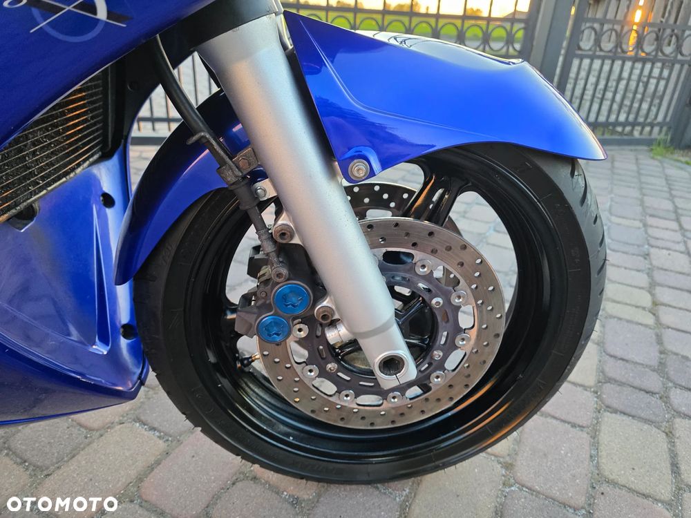 Yamaha FJR - 25