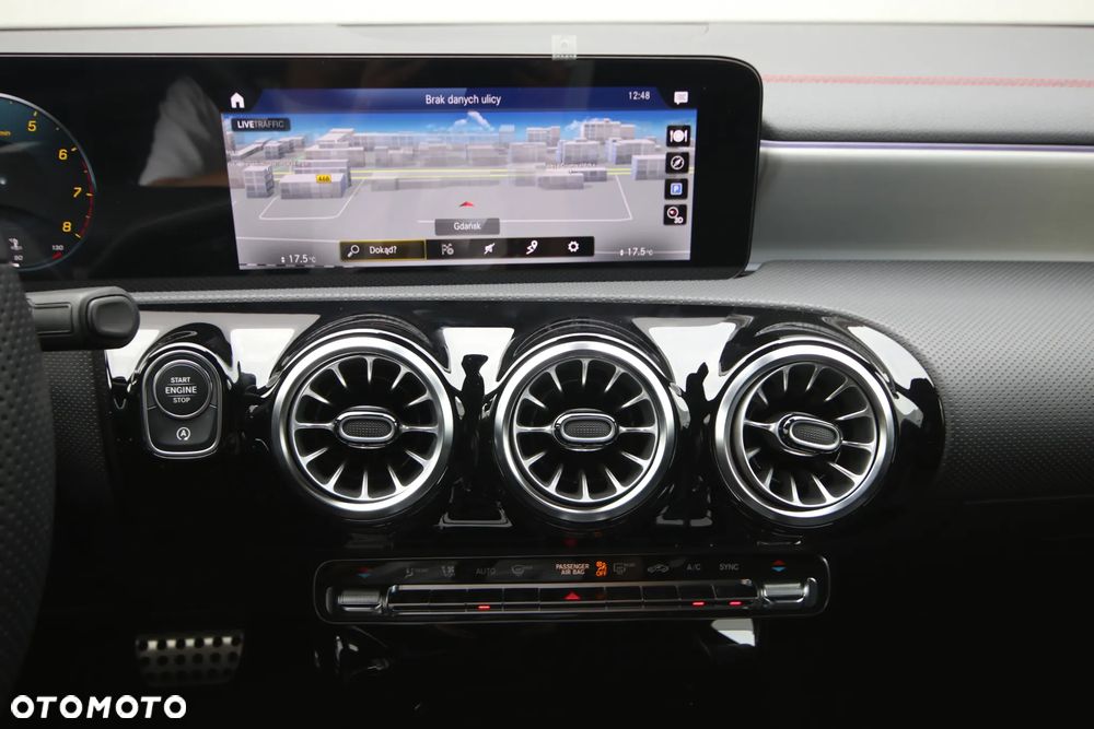 Mercedes-Benz CLA 200 AMG Line 7G-DCT - 19