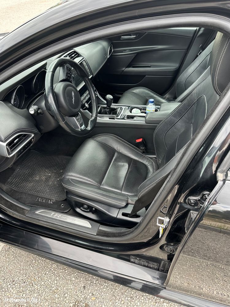 Jaguar XE 20d R-Sport - 11