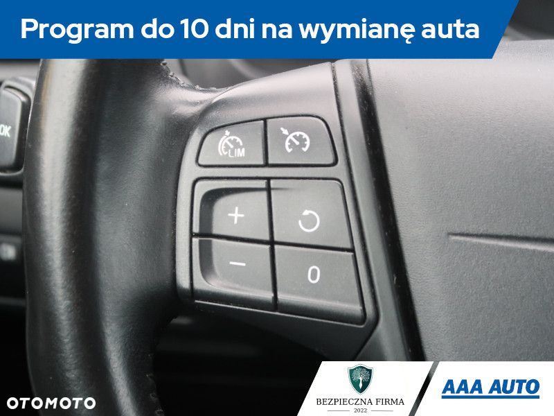 Volvo V40 - 19