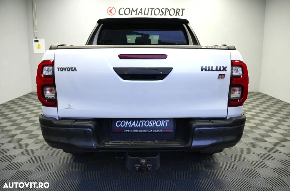 Toyota Hilux 2.8D 204CP 4x4 Double Cab AT GR Sport - 5