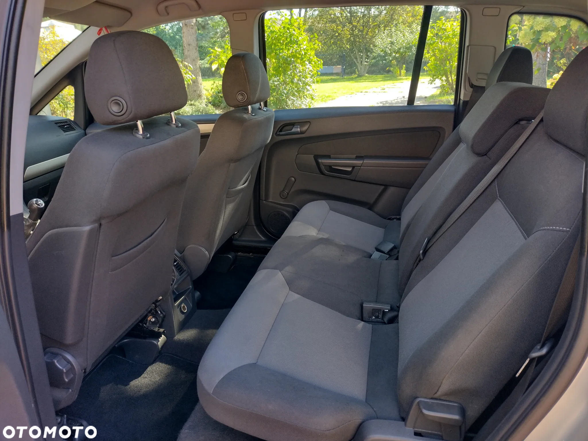 Opel Zafira 1.8 Family Plus - 11