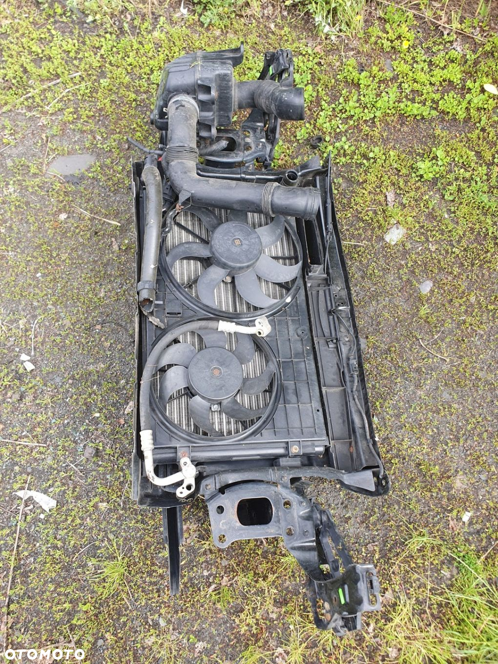 pas przedni okular wzmocnienie chłodnice belka SKODA OCTAVIA II 1.6B 06r - 6