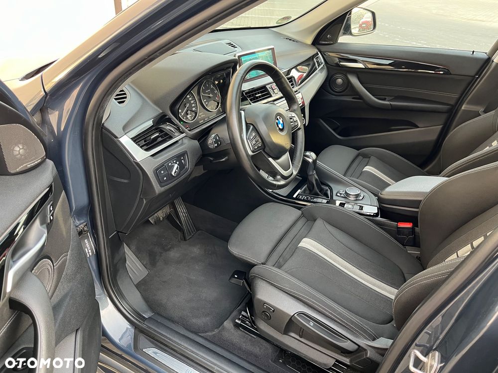 BMW X1 xDrive25d Sport Line - 24