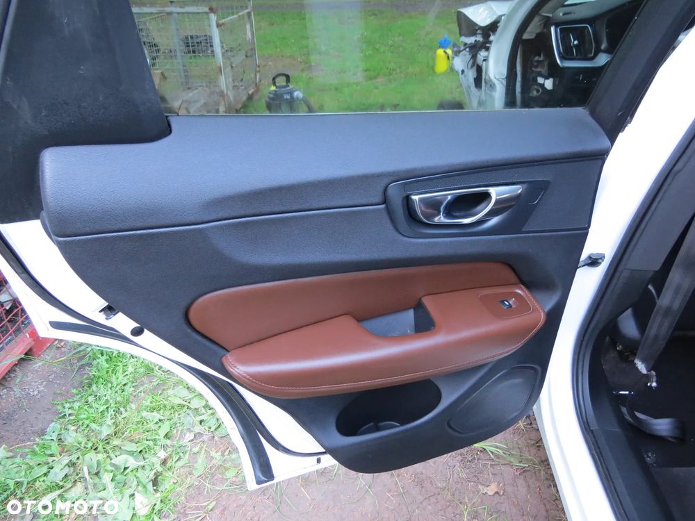VOLVO XC60 II LAKIER 707-46 2.0 D5 D4204T14 NA CZĘŚCI - 24