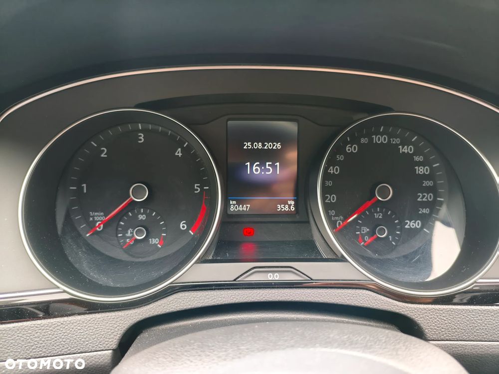 Volkswagen Passat 2.0 TDI EVO Business - 8