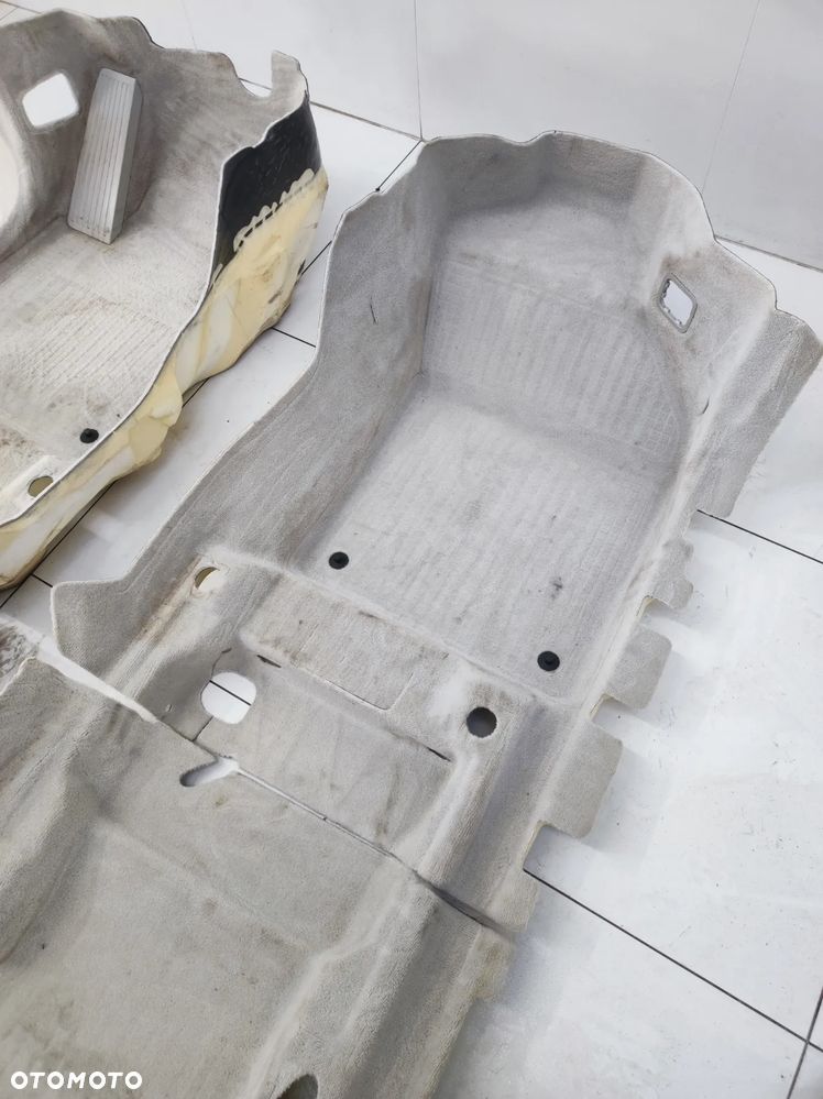 DYWAN WYKŁADZINA PODŁOGA EU VOLVO XC60 II 2 - 5