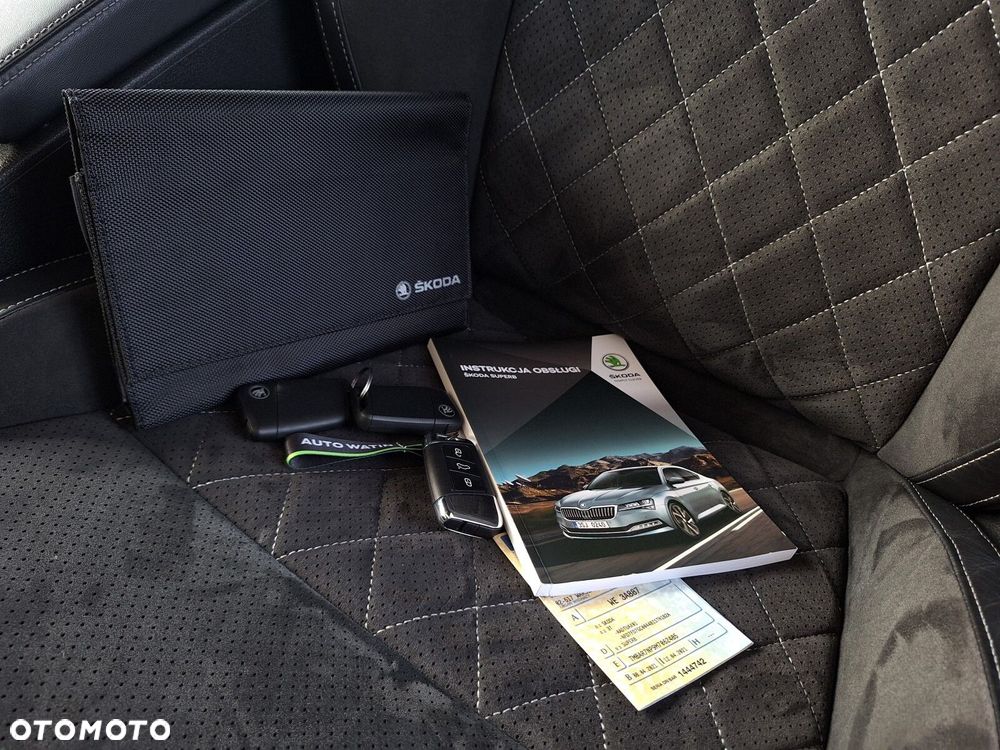 Skoda Superb 2.0 TDI SCR Sportline DSG - 10