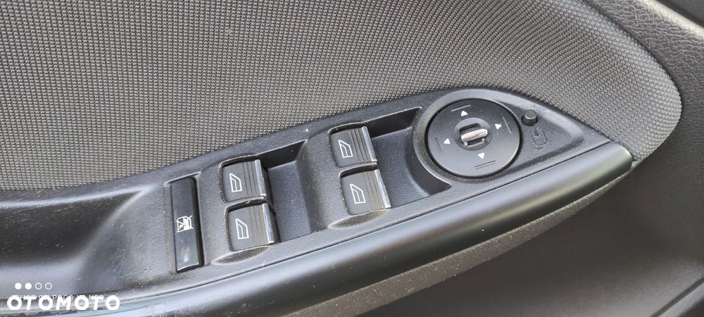 Ford Focus 1.6 EcoBoost Titanium - 14