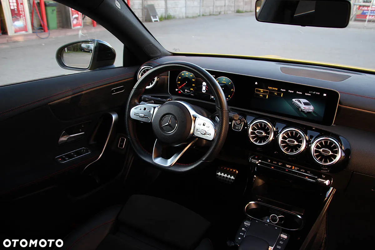 Mercedes-Benz CLA 200 d 8G-DCT AMG Line - 24