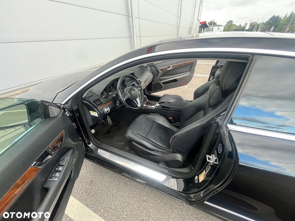Mercedes-Benz Klasa E 350 BlueEFFICIENCY 7G-TRONIC Elegance - 7