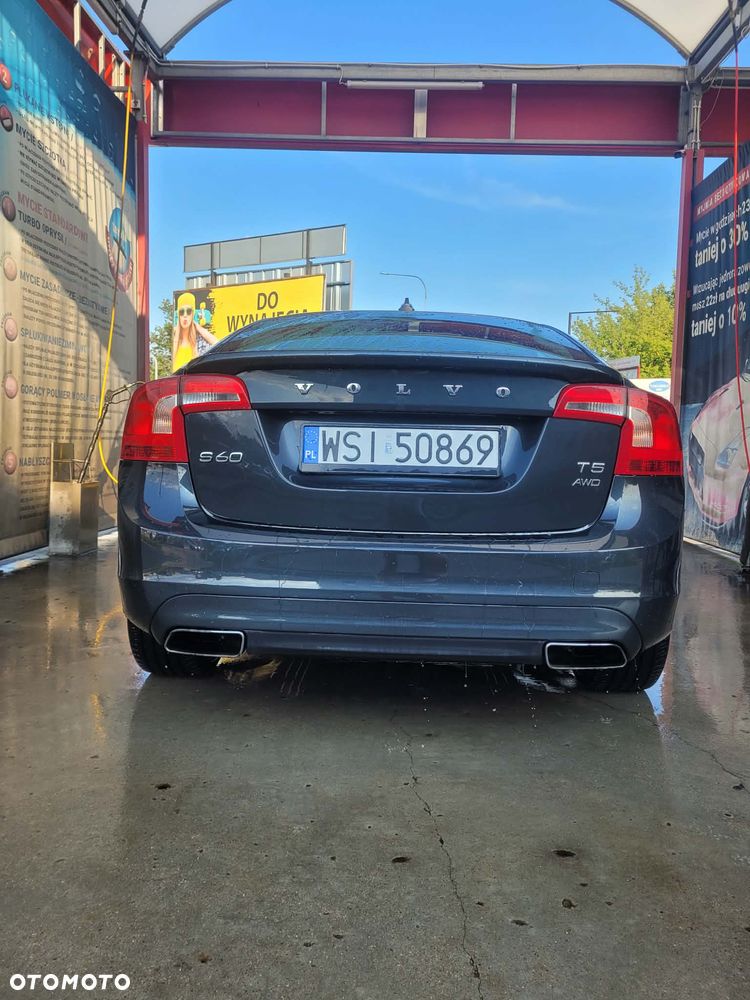 Volvo S60 2.5 T5 AWD - 4