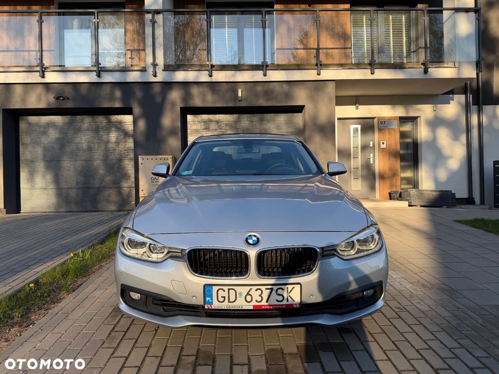 BMW Seria 3 320i - 18