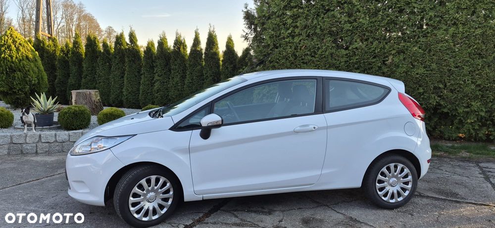 Ford Fiesta 1.25 Ambiente EU5 - 2