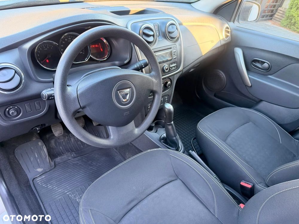 Dacia Sandero 1.2 16V Laureate - 15