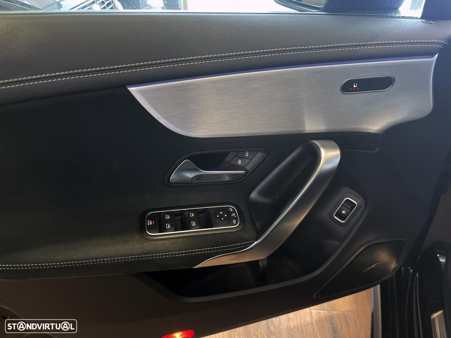 Mercedes-Benz CLA 250 e Shooting Brake AMG Line - 35
