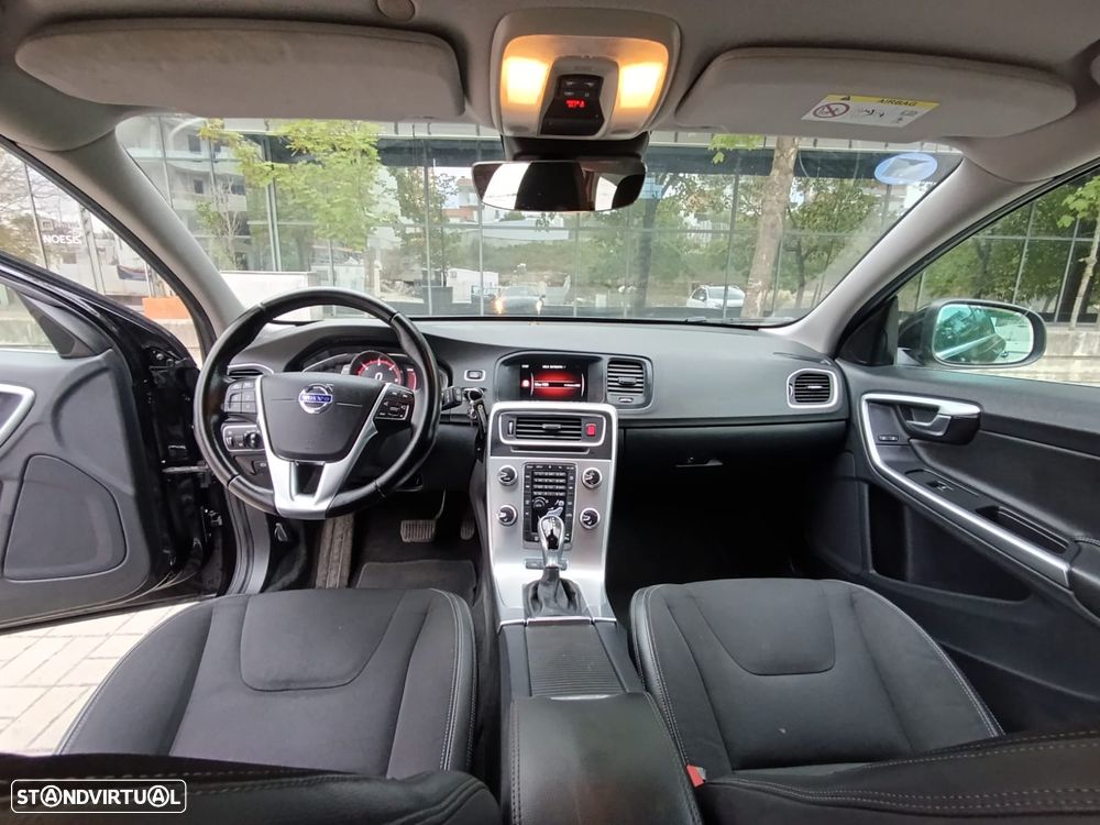 Volvo V60 - 11