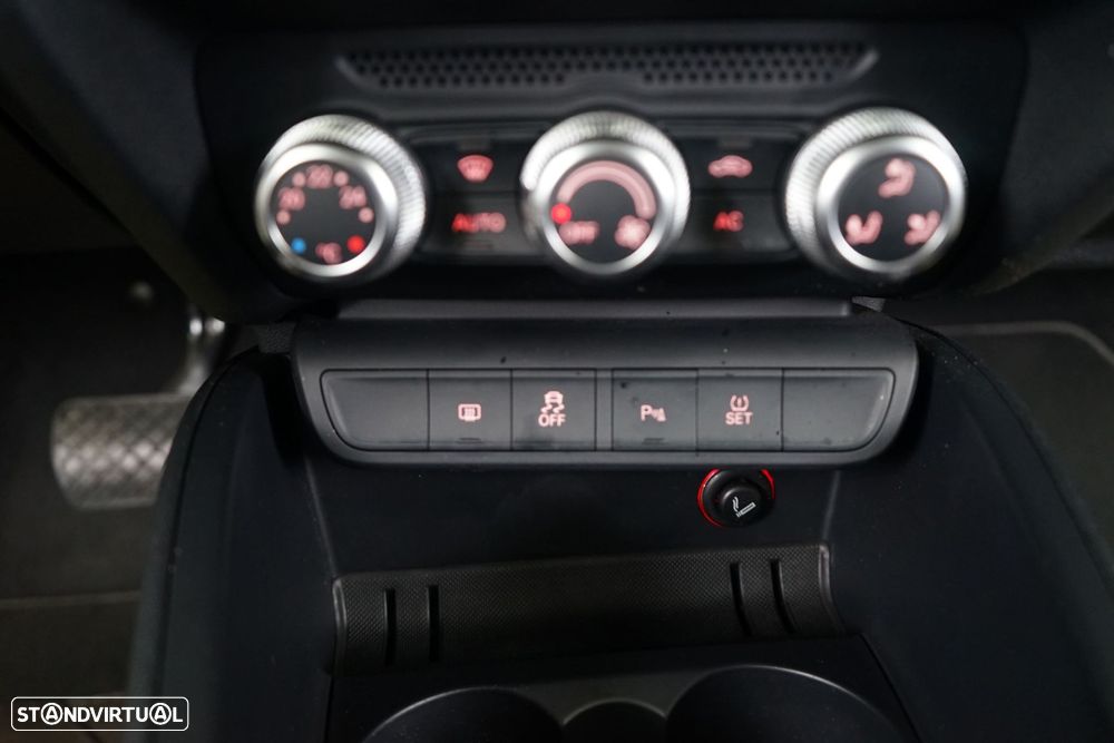 Audi A1 1.4 TFSI S-line S-Tronic - 28