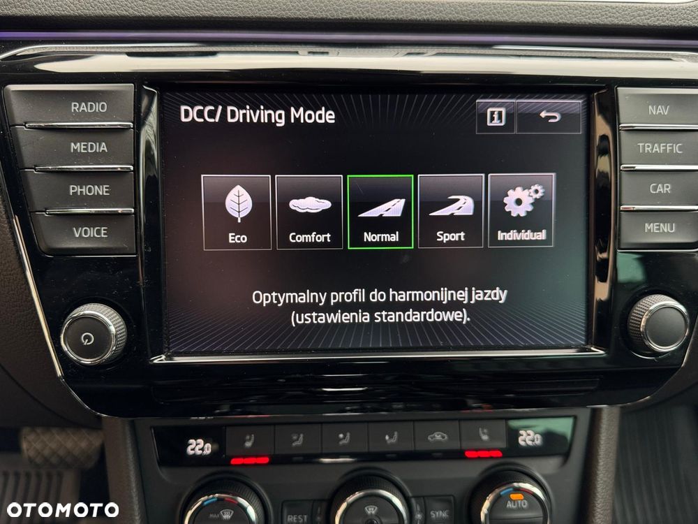 Skoda Superb 2.0 TDI 4x4 DSG L&K - 32