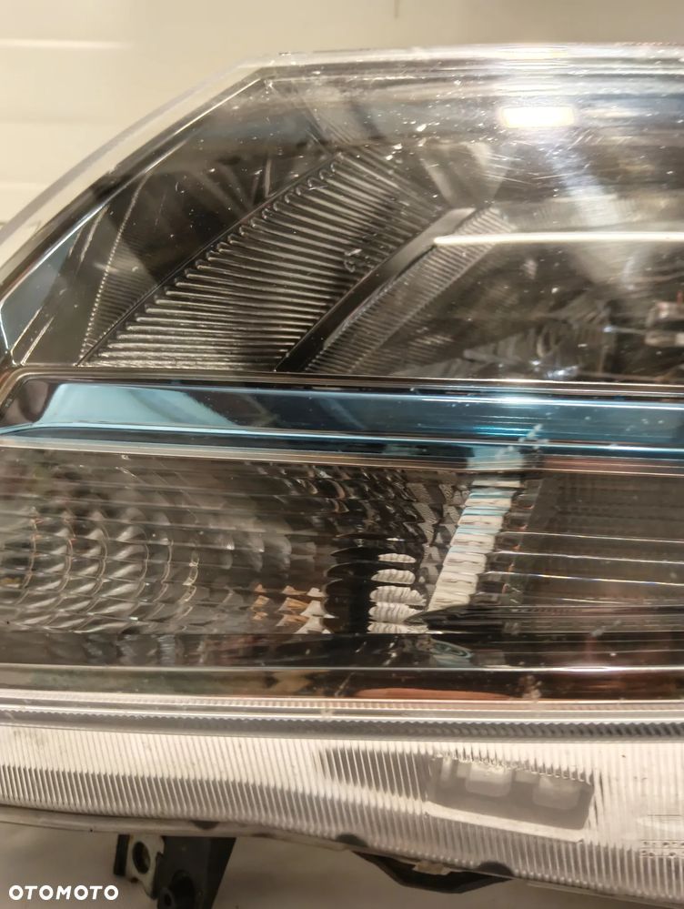Suzuki Vitara LIFT FULL LED NIEBIESKA PRZÓD STRONA LEWA 100-7R016 - 2