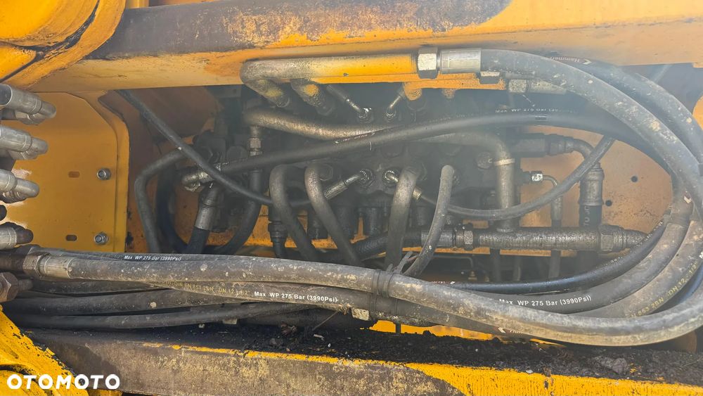 JCB 4CX - 14