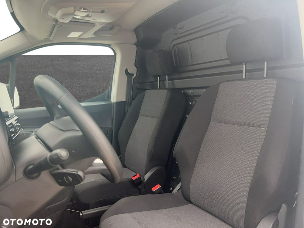 Toyota Proace City - 16