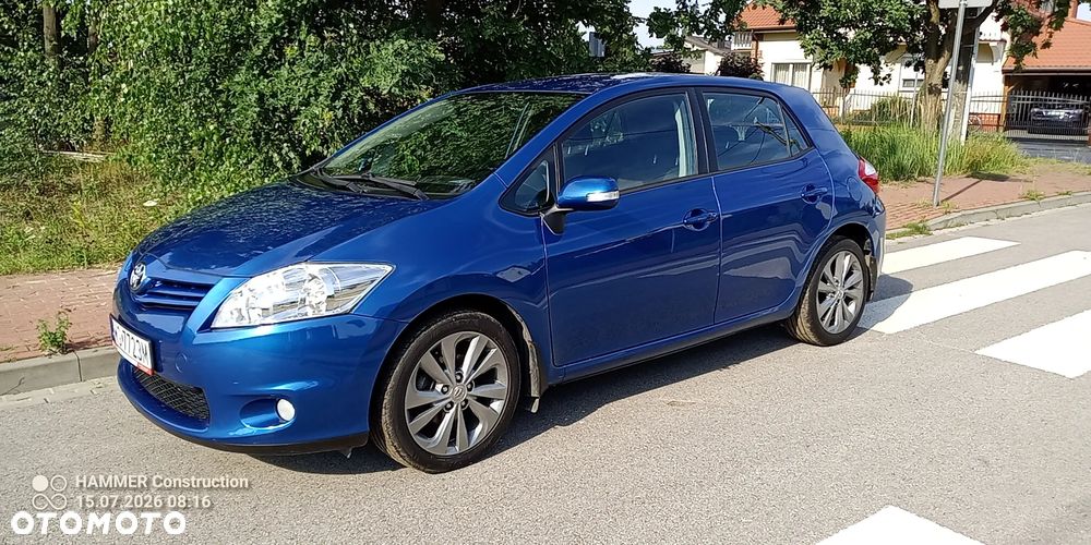 Toyota Auris 1.8 Premium - 24