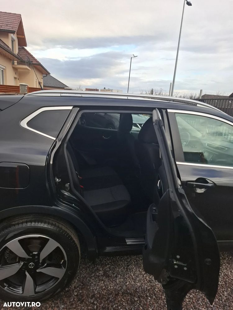 Nissan Qashqai 1.5 DCI N-Connecta - 13