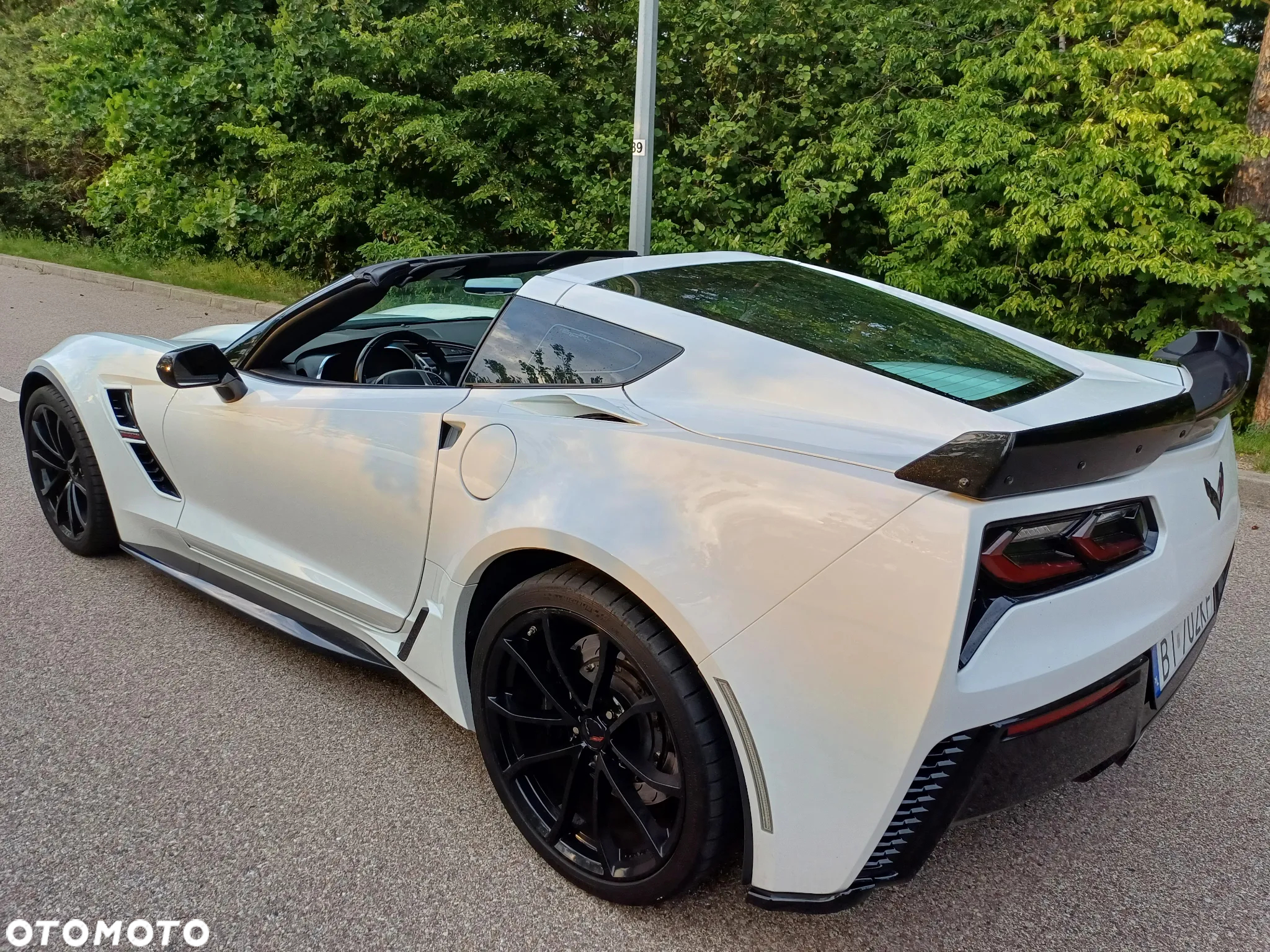Chevrolet Corvette - 7